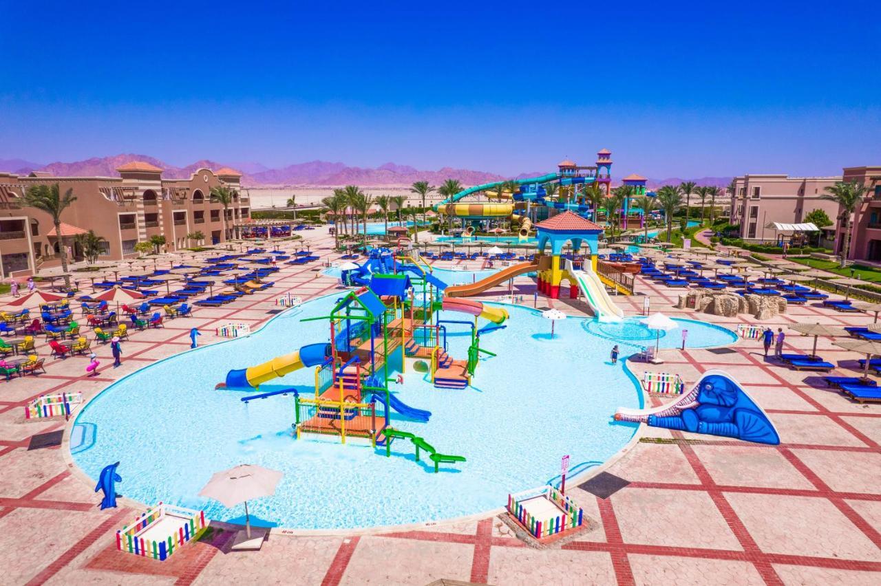 Charmillion Club Aquapark Hotel ชาร์มเอลชีค ภายนอก รูปภาพ Aqua Park at Hilton Sharm El Sheikh Resort