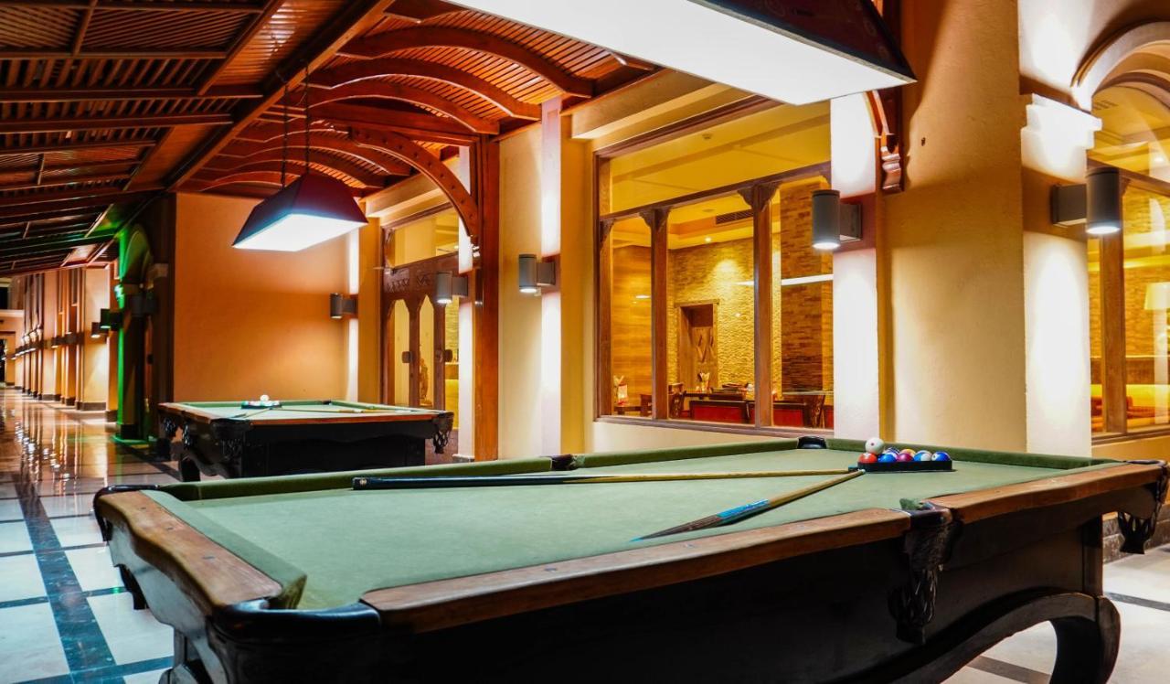Charmillion Club Aquapark Hotel ชาร์มเอลชีค ภายนอก รูปภาพ The pool table at the hotel