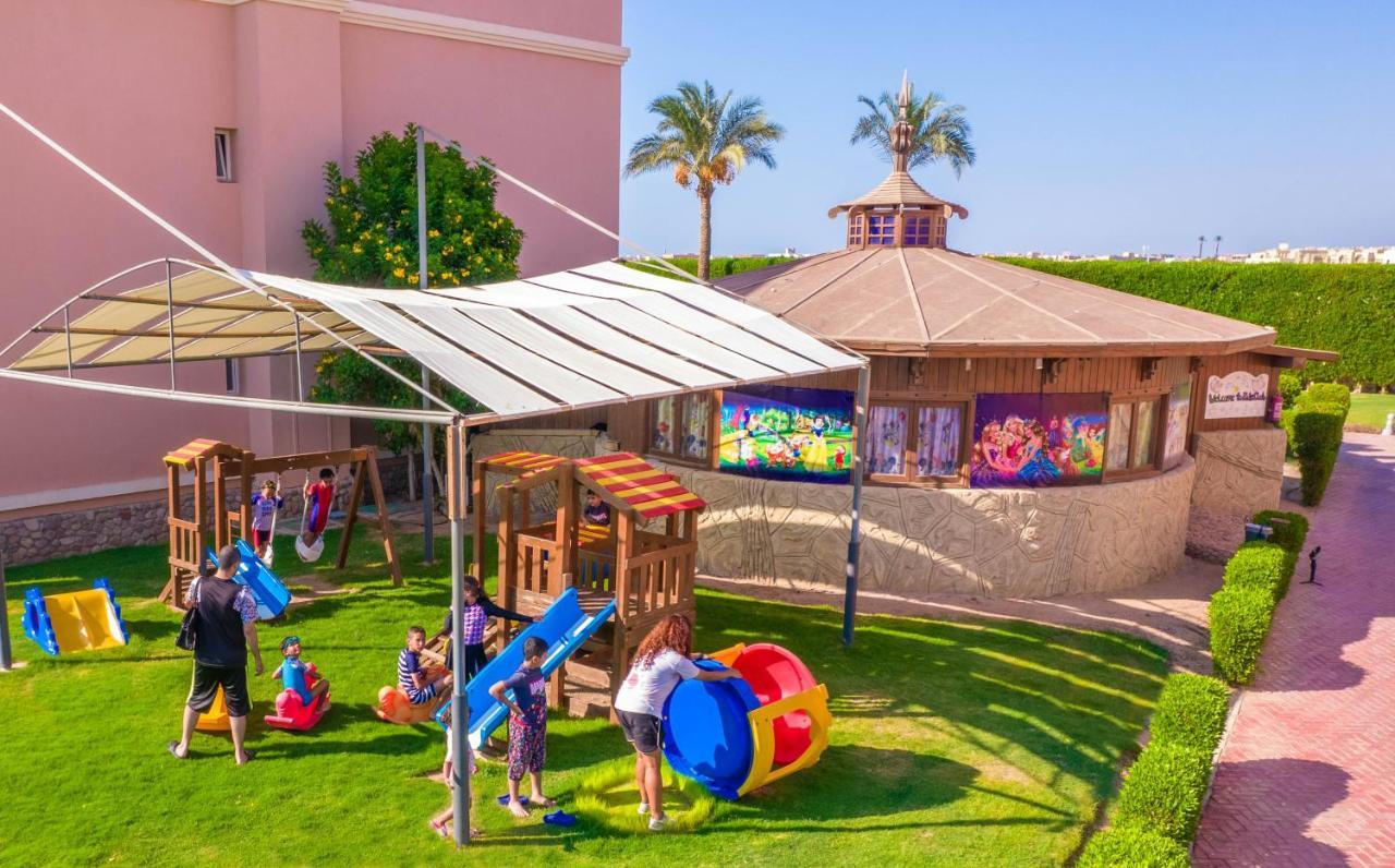 Charmillion Club Aquapark Hotel ชาร์มเอลชีค ภายนอก รูปภาพ The school's playground