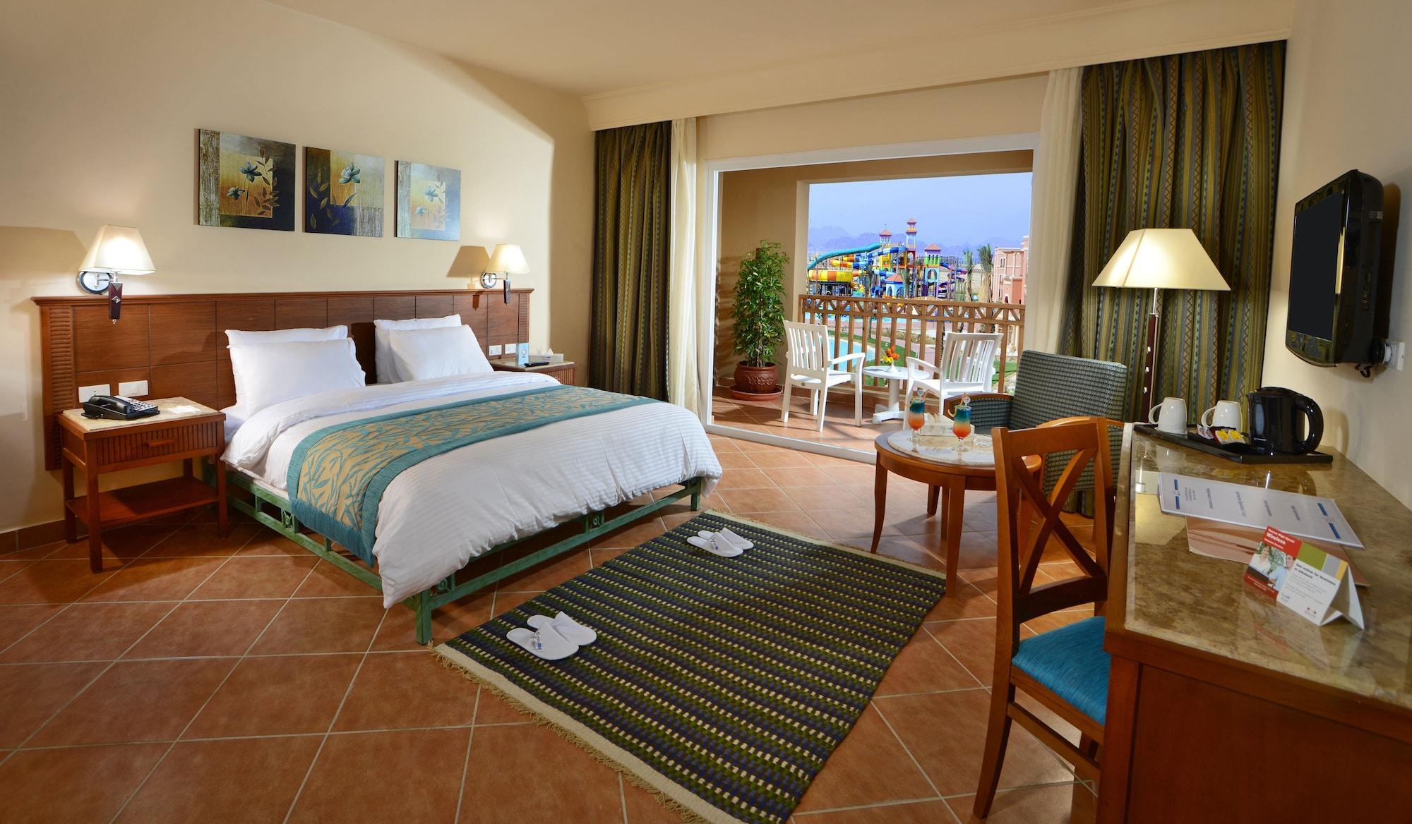 Charmillion Club Aquapark Hotel ชาร์มเอลชีค ภายนอก รูปภาพ A room at the Hilton Sharm El Sheikh