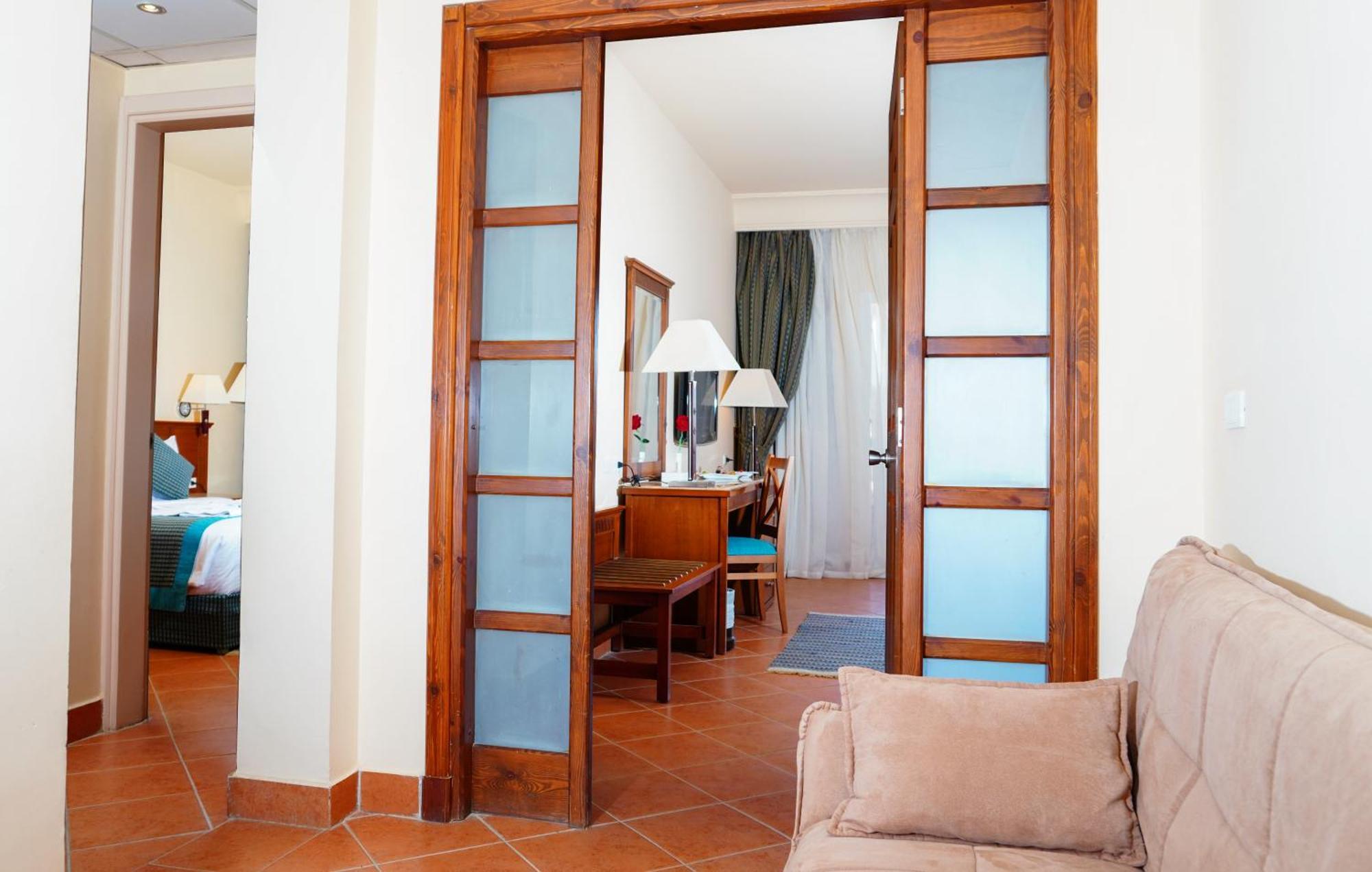 Charmillion Club Aquapark Hotel ชาร์มเอลชีค ห้อง รูปภาพ A room at the hotel